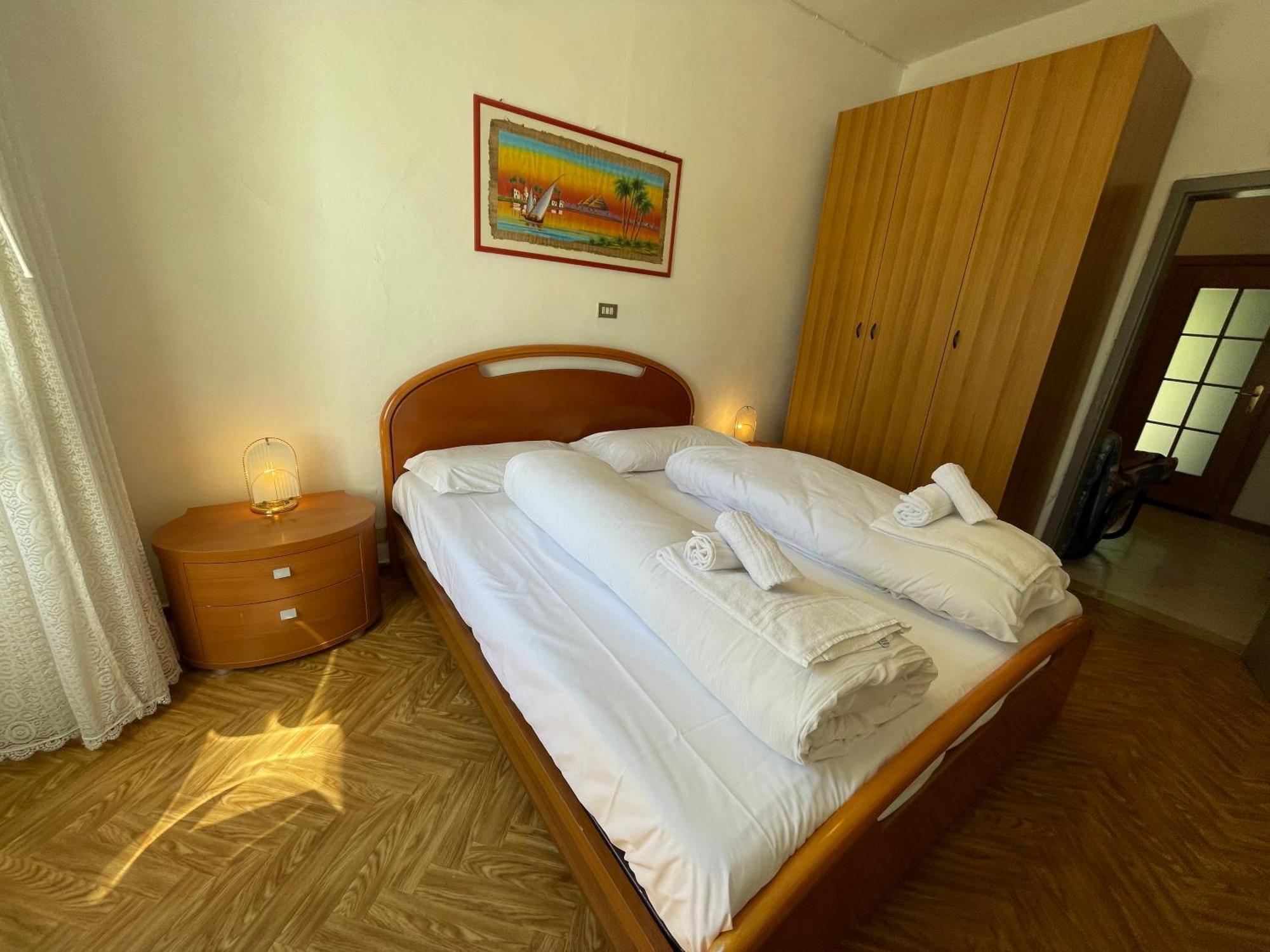 House Campi Apartment ริวาเดลการ์ดา ภายนอก รูปภาพ